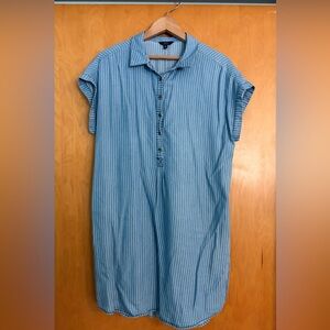 1350c Light Blue and White Striped Dress size Large